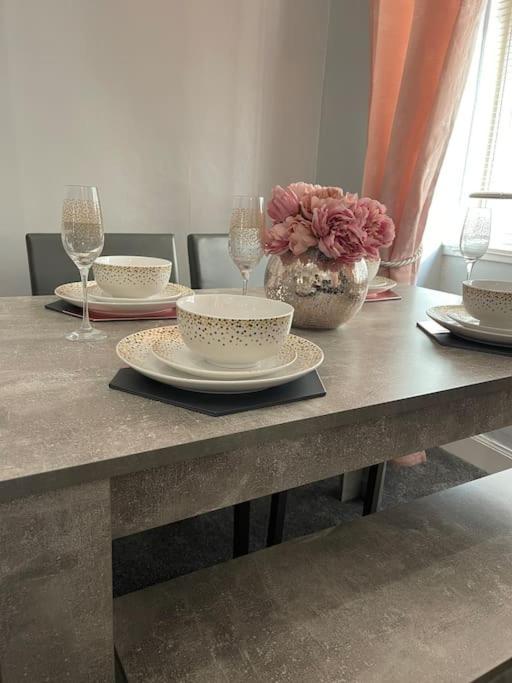 Two Bedroom Apartment-Central Edinburgh-Old Town-Licensed Buitenkant foto