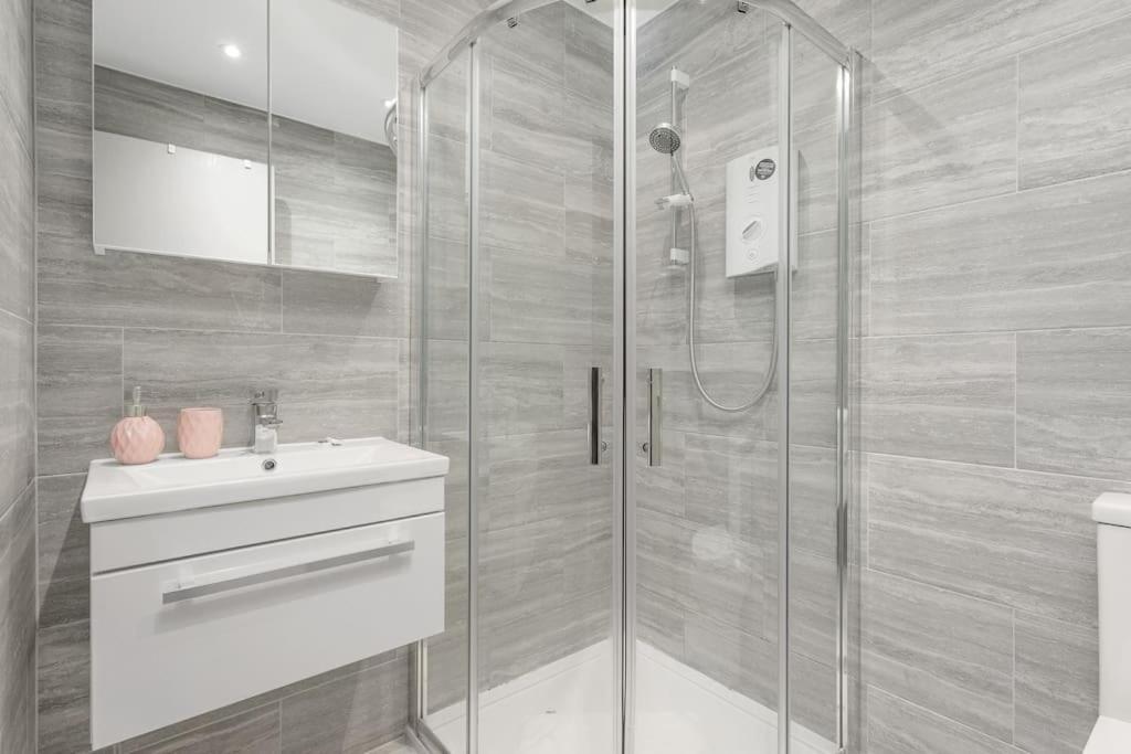 Two Bedroom Apartment-Central Edinburgh-Old Town-Licensed Buitenkant foto