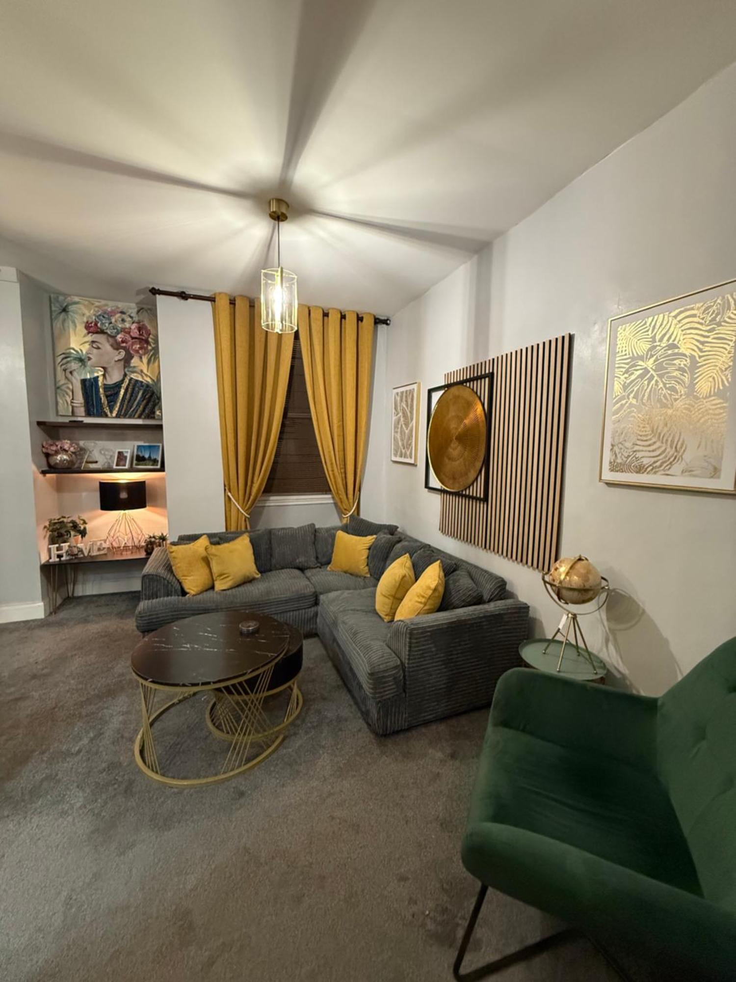 Two Bedroom Apartment-Central Edinburgh-Old Town-Licensed Buitenkant foto