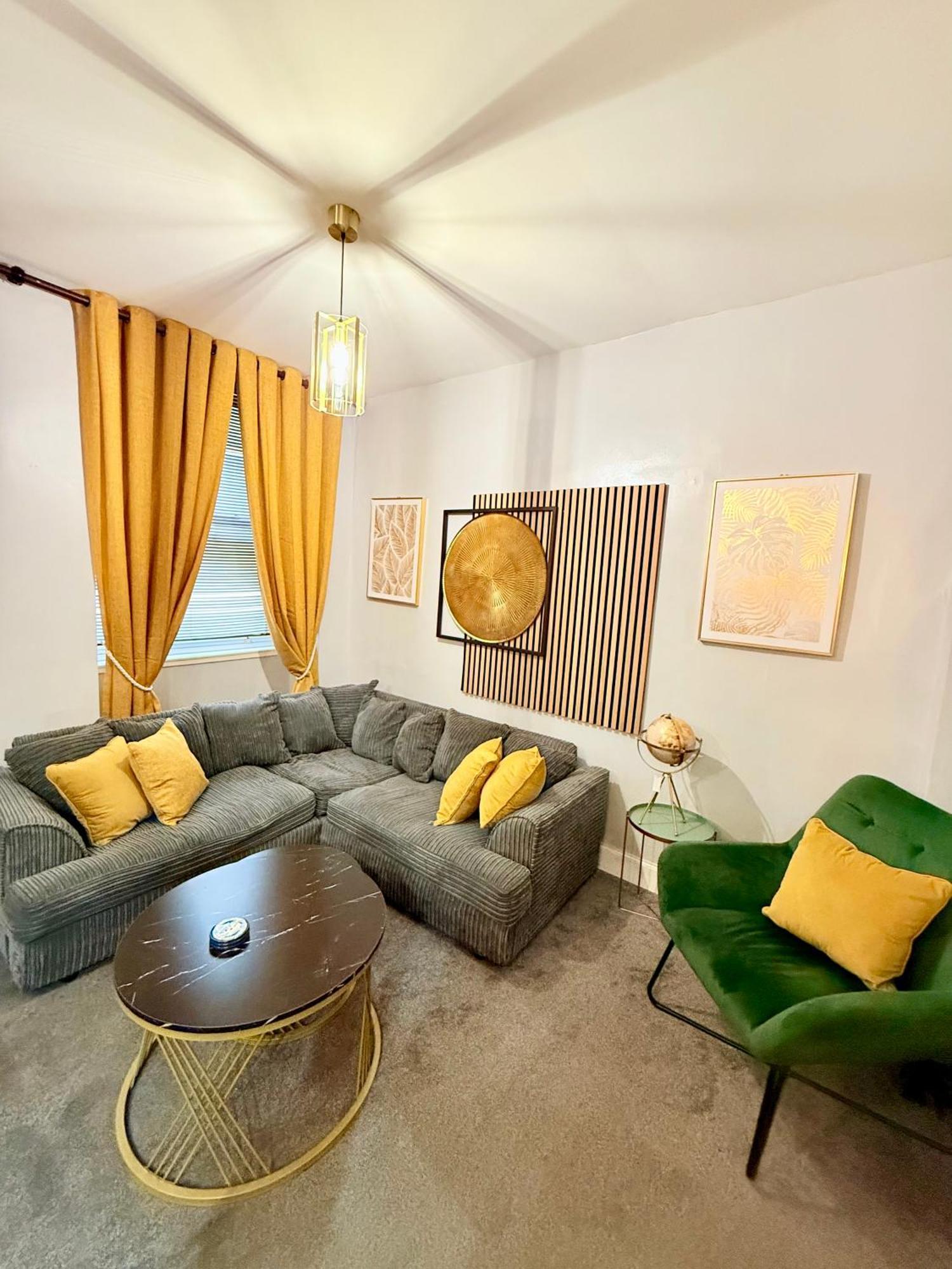 Two Bedroom Apartment-Central Edinburgh-Old Town-Licensed Buitenkant foto